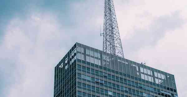 做短视频好还是做直播好_做短视频好还是做中视频比较好